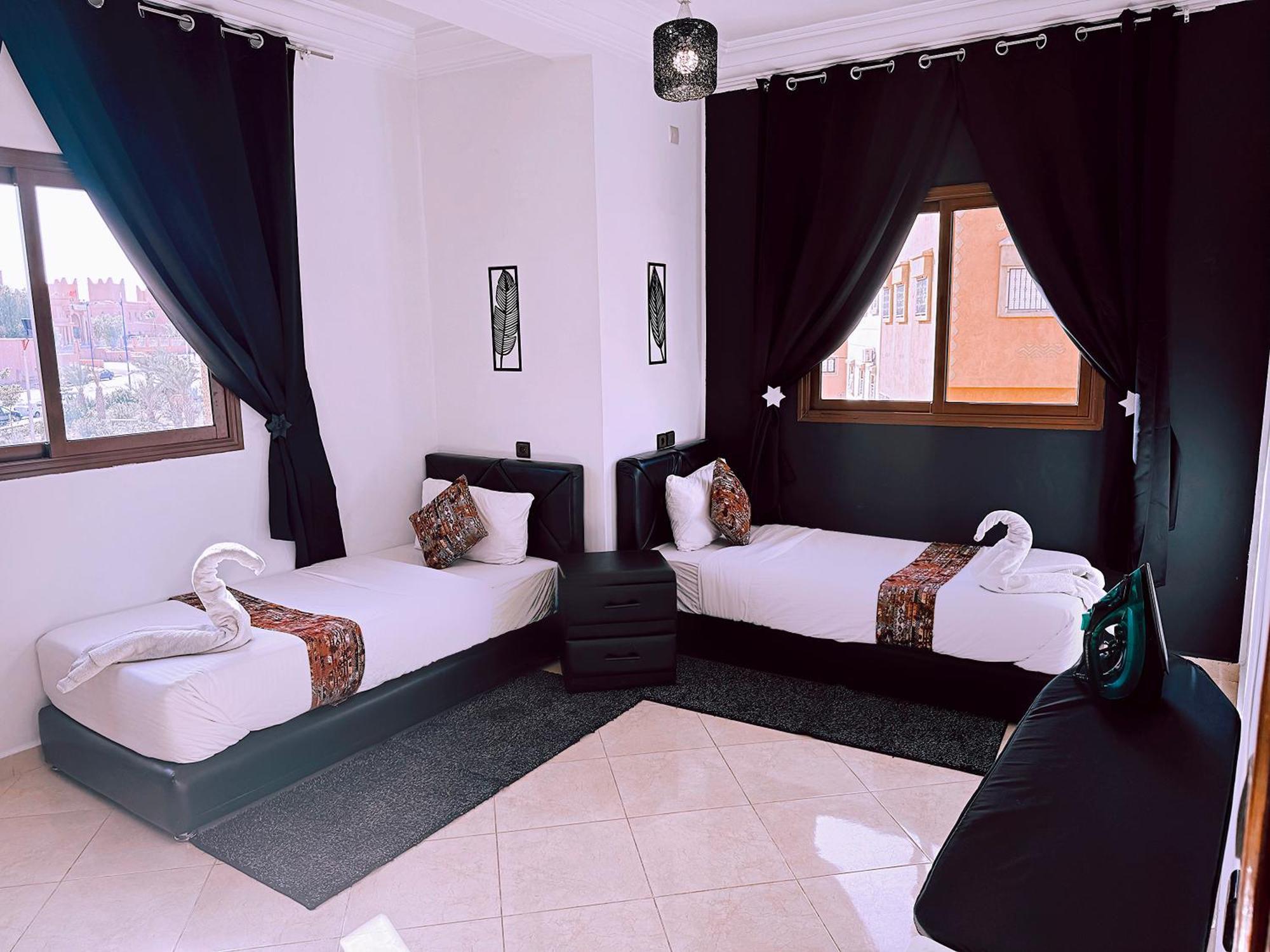 Chay - Appartements A Ouarzazate Bagian luar foto