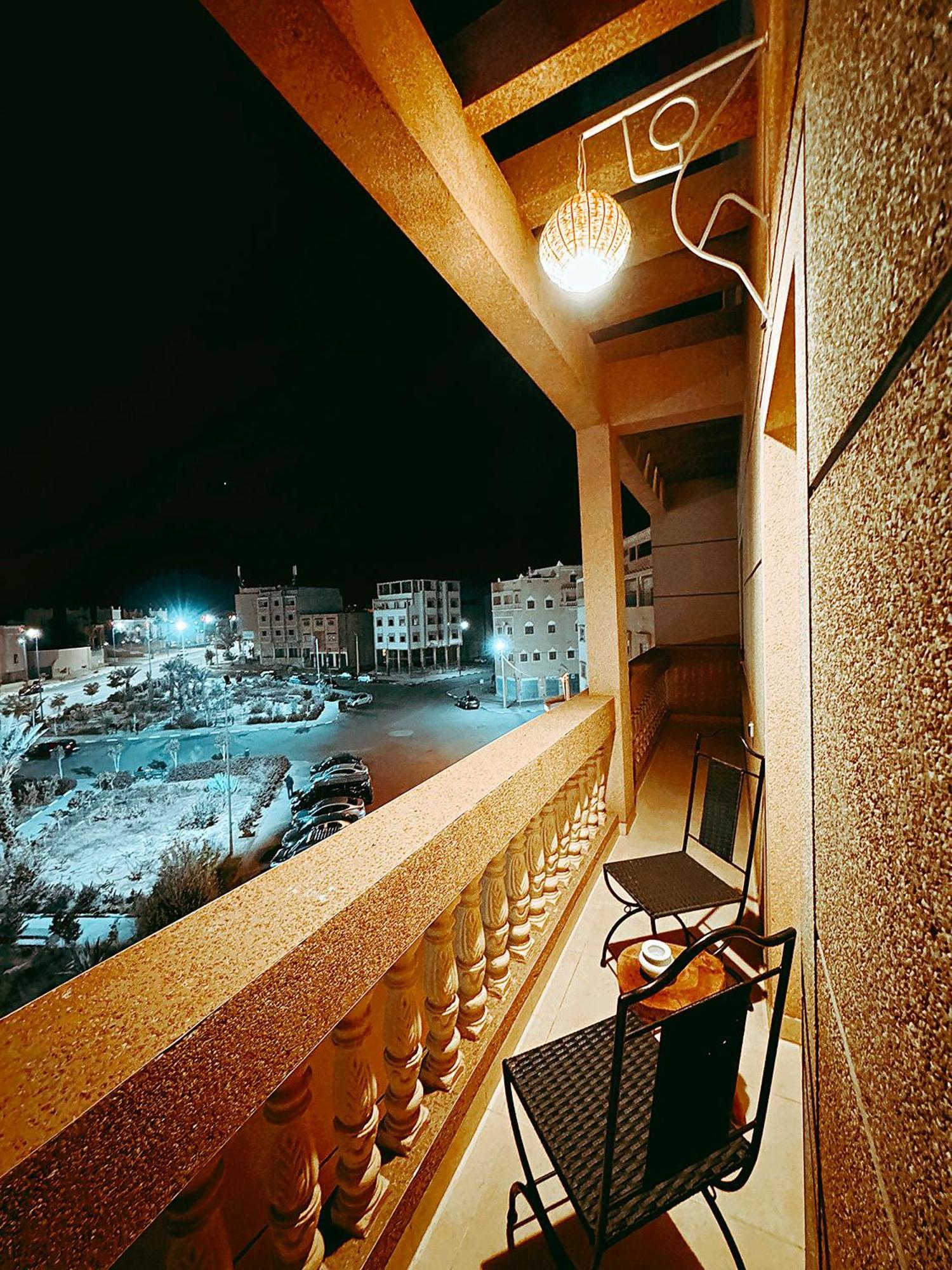 Chay - Appartements A Ouarzazate Bagian luar foto