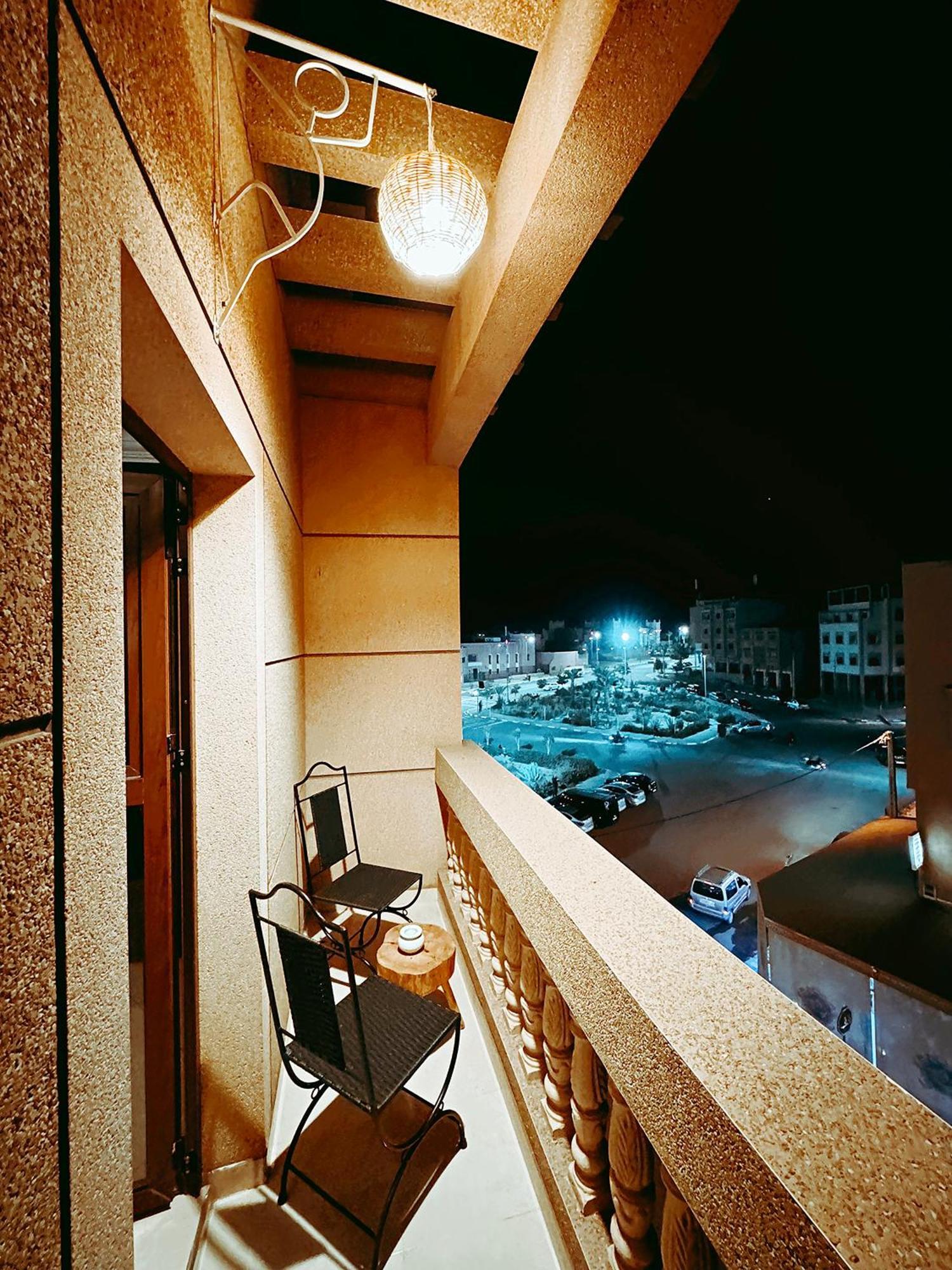 Chay - Appartements A Ouarzazate Bagian luar foto