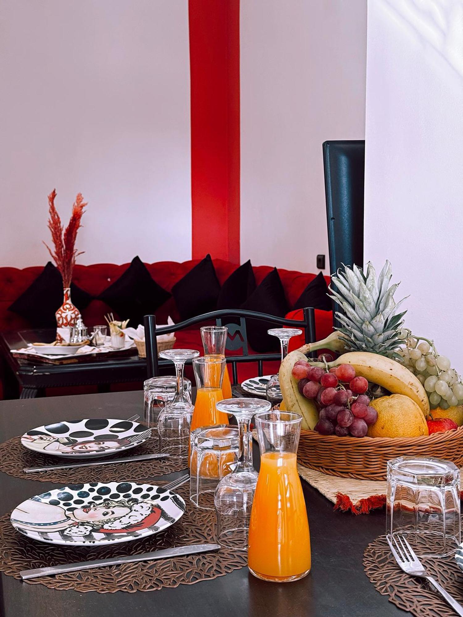 Chay - Appartements A Ouarzazate Bagian luar foto